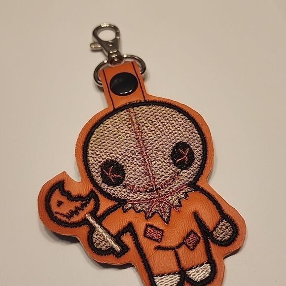 Scarecrow Boy Chibi Embroidered Key Chain - Picture 3 of 4